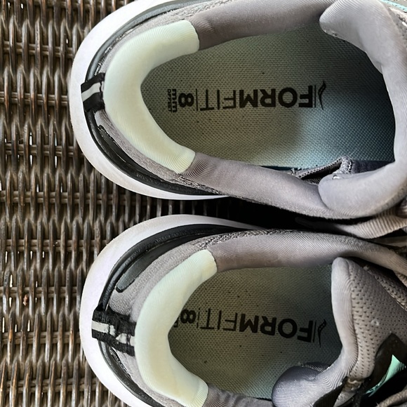 Saucony Echelon, Size 7 - Picture 14 of 14